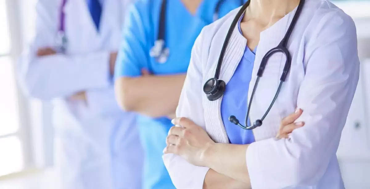 स्टाफ नर्स समेत 700 पदों पर सीधी भर्ती, ऑफलाइन करना होगा आवेदन