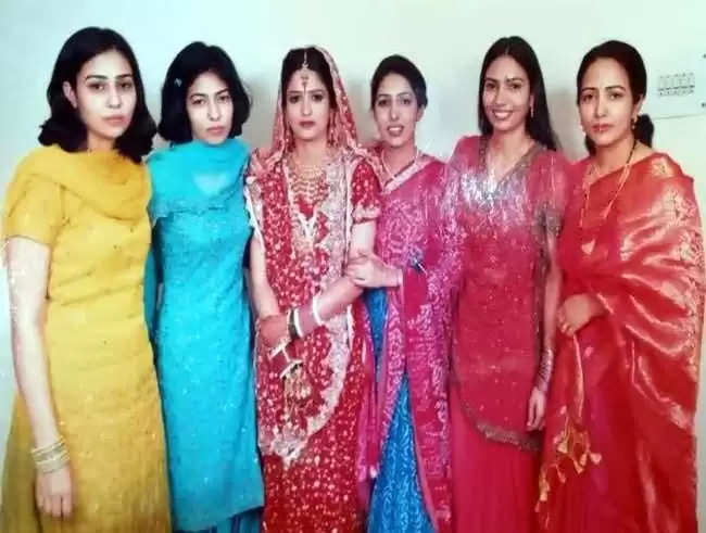 हरियाणाः बेटों से बढ़कर है एक ही परिवार की ये 6 वैज्ञानिक बेटियां, 4 विदेश में कर रहीं देश का नाम रोशन