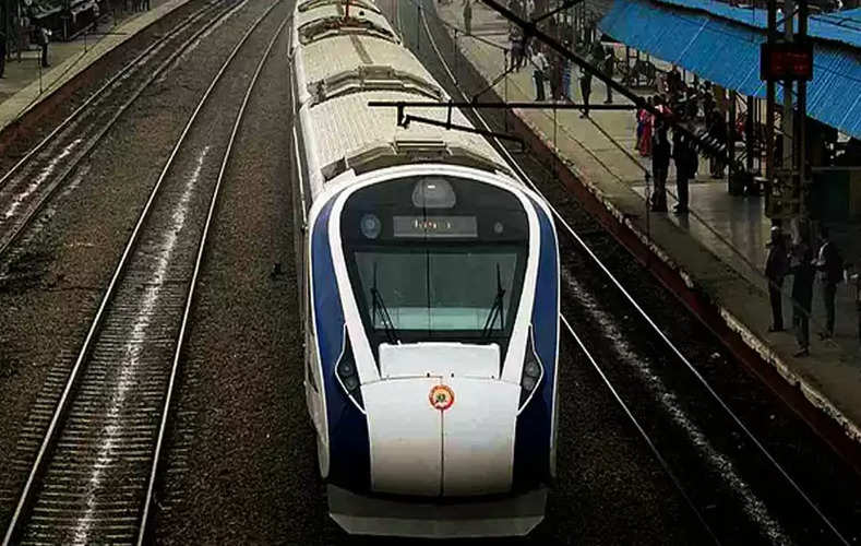 Indian Railways: आ गई नई वंदे भारत के क‍िराये की पूरी ल‍िस्‍ट, इस रूट पर 30 स‍ितंबर से दौड़ेगी ट्रेन!