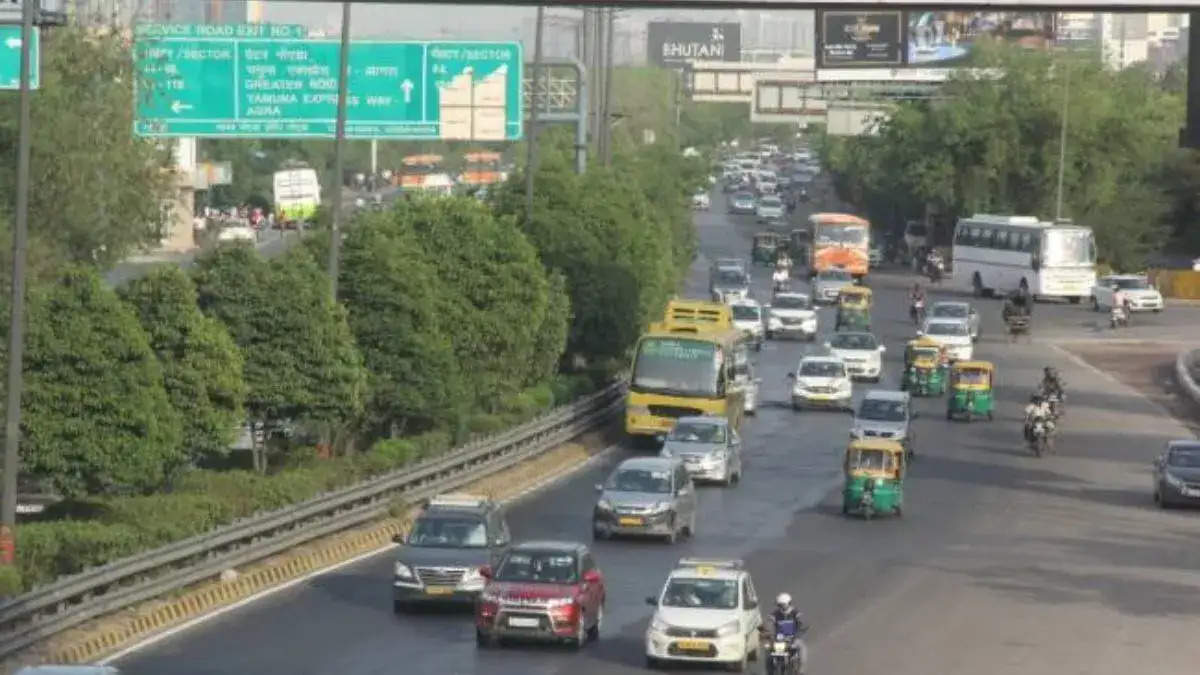 नोएडा ट्रैफिक पुलिस की एडवायडरी, Noida-Greater Noida Expressway पर 10 से दोपहर 2 बजे की बीच रहेगा रूट डायवर्जन