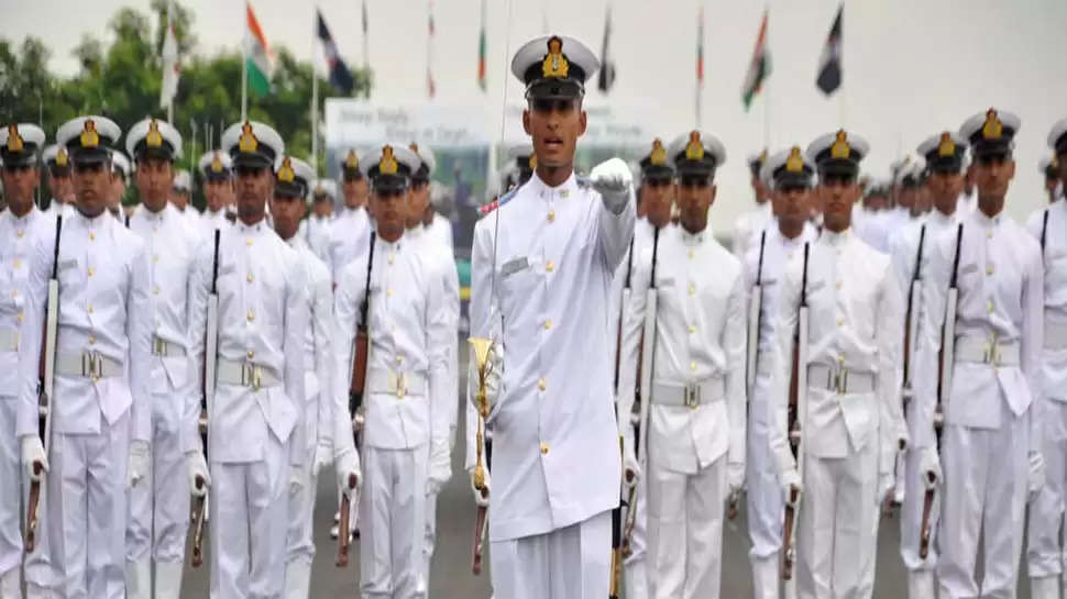 Indian navy Bharti 2022: फायरमैन सहित इन पदों पर निकली भर्ती, यहां करें अप्लाई