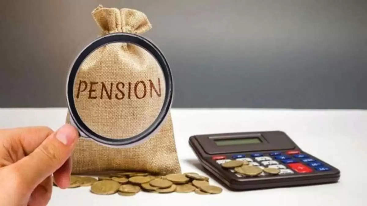 Pension Scheme: बुढ़ापे में हो जाएं बेफिक्र, सरकारी पेंशन से पूरे जीवनभर रहेगी मौज, जाने सबकुछ